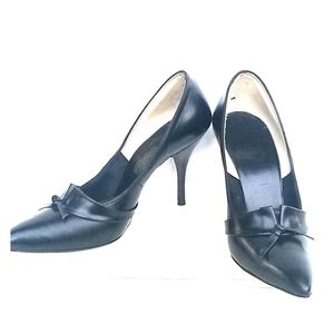 True vintage Korls stilettos